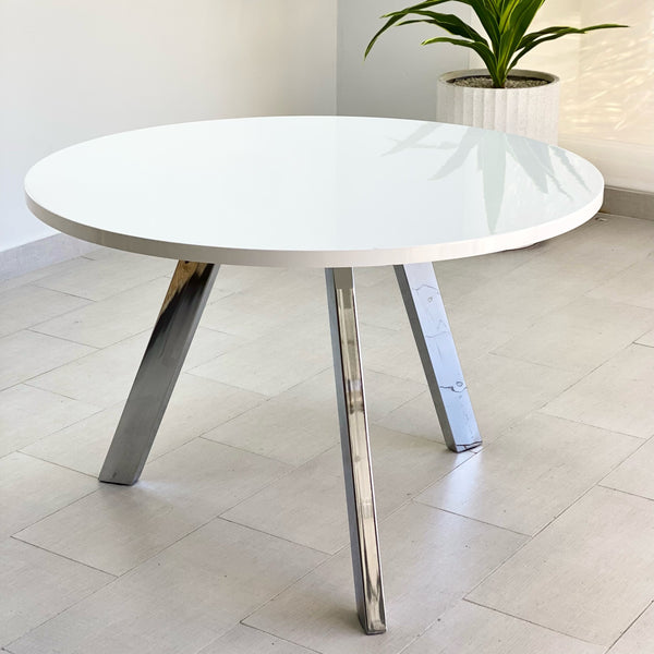 Tripod Round White Top Dining Table Silver Legs Decora Home