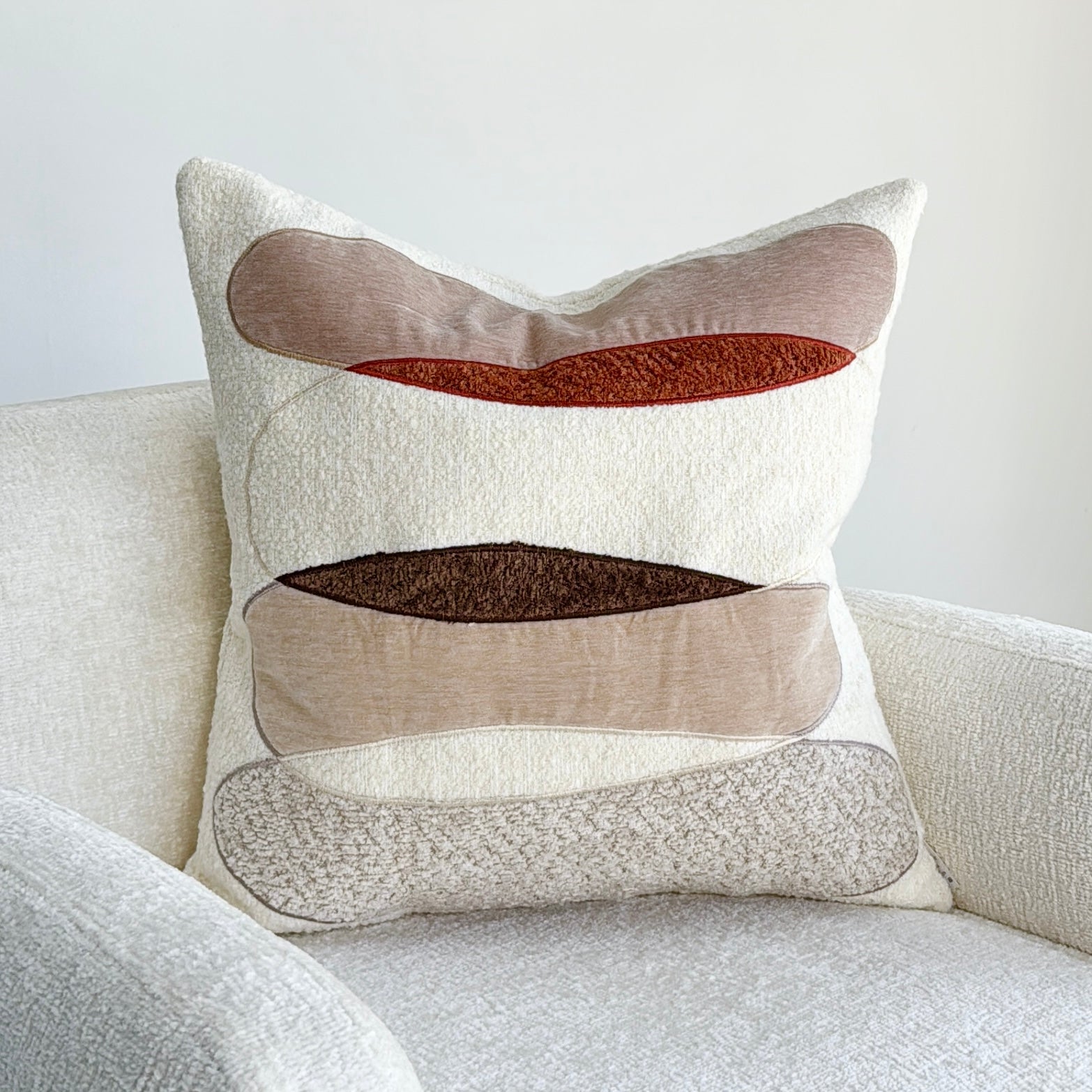 Cover Pillow Embroidered Terra