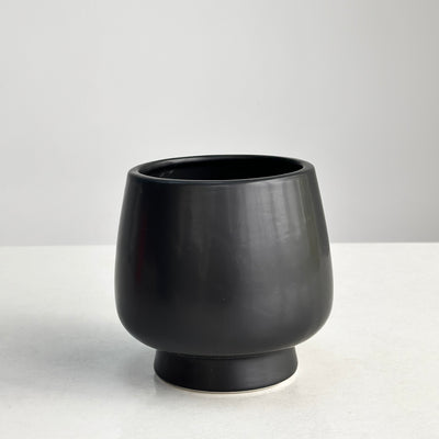 Ceramic Smooth Black Vase