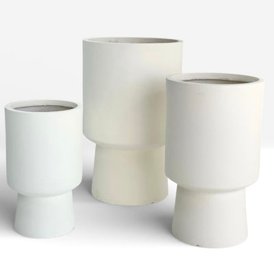 Bishop White Smooth Fiber Clay Planter