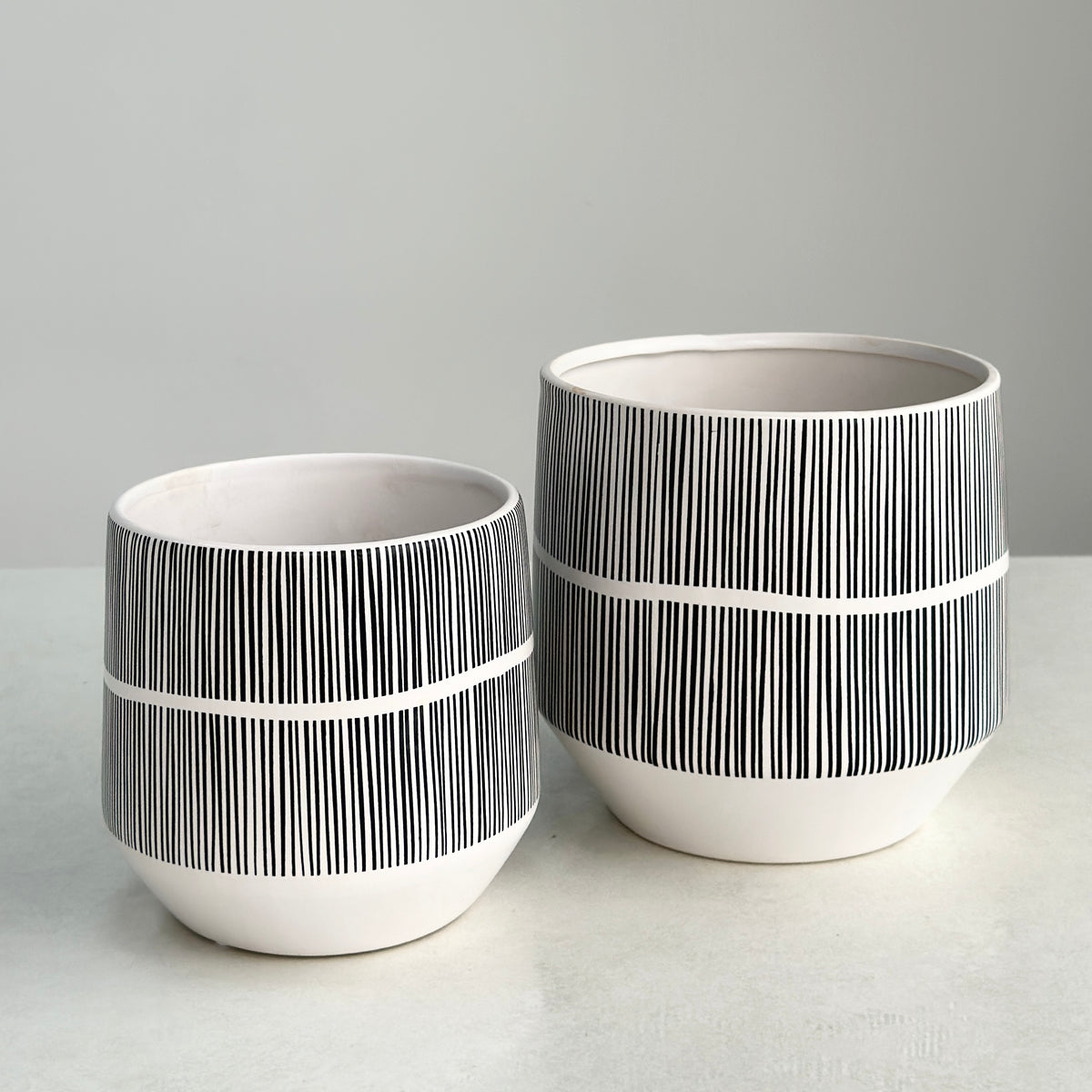 Ceramic Round Pot Illusion Design