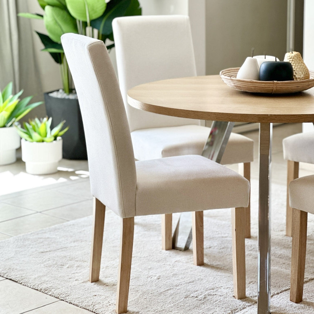 Clara Dining Table Lacquer White Top Stainless Steel Legs Set