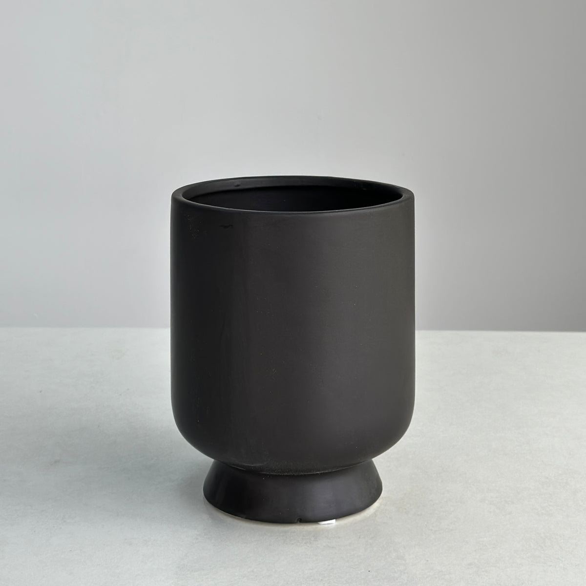 Ceramic Black Round Bellied Pot