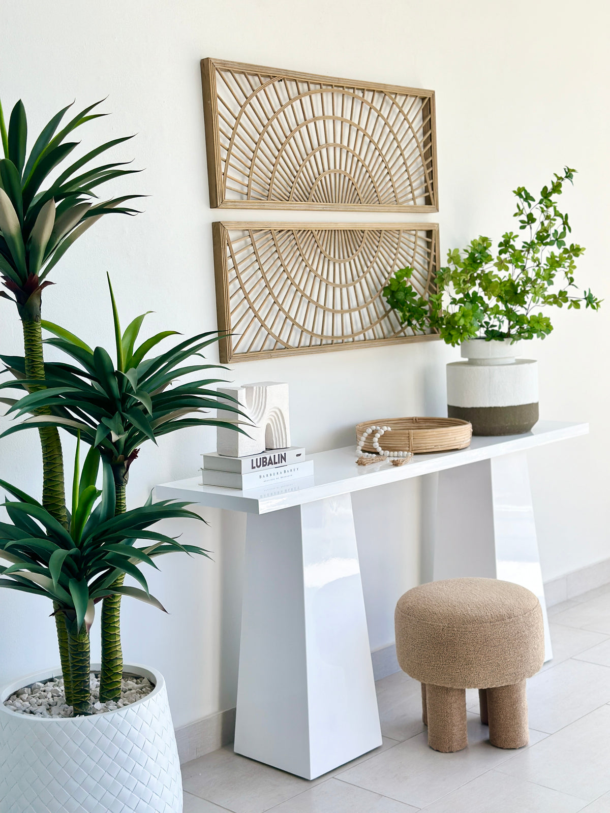 Pyramid Console Lacquer White Table