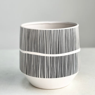 Ceramic Round Pot Illusion Design