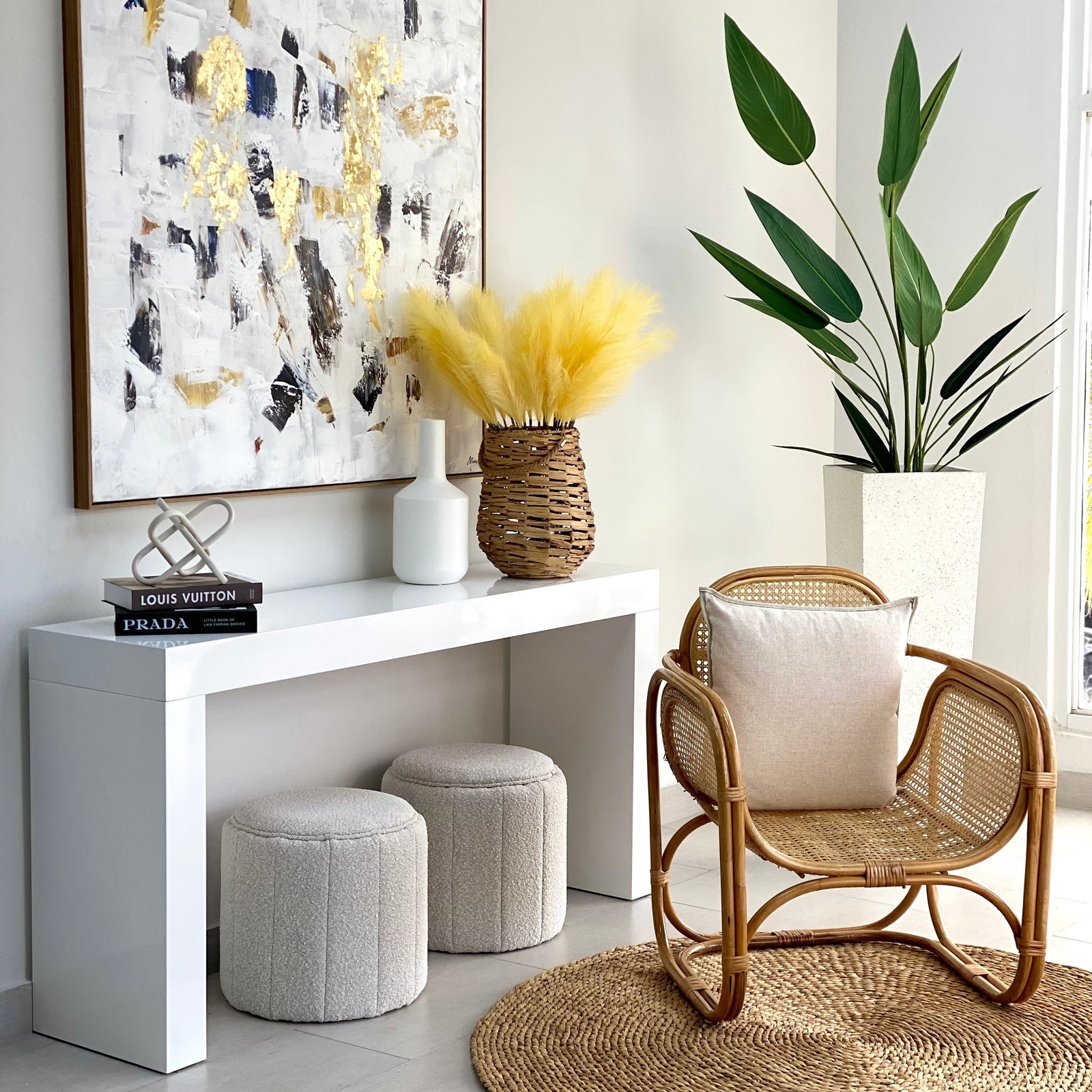 White Lacquer Classic Husky Console Table