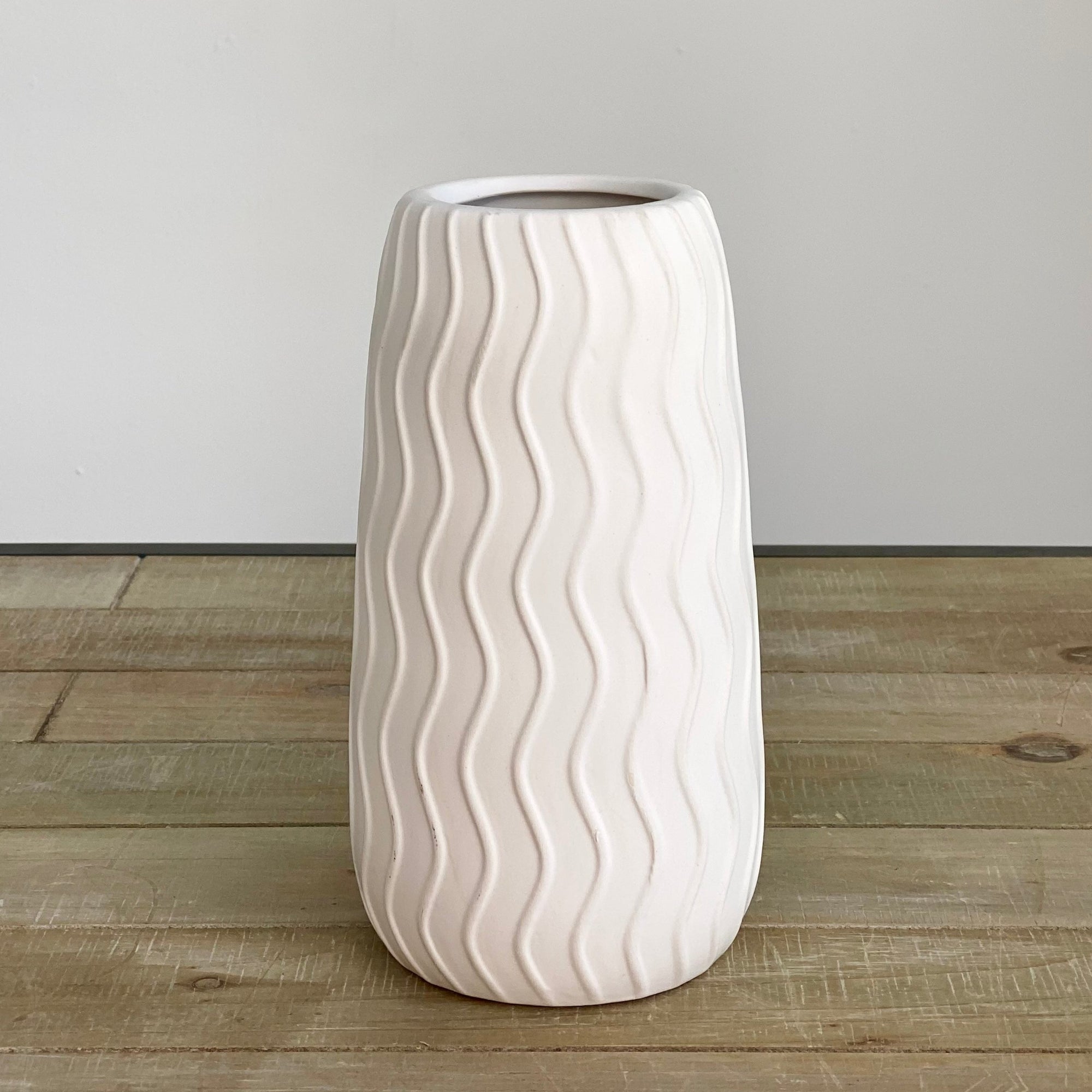 Ceramic Round White Vase Wavy Design