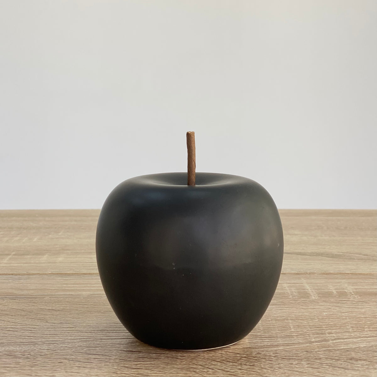 Porcelain Small Apple Matte Black Finish