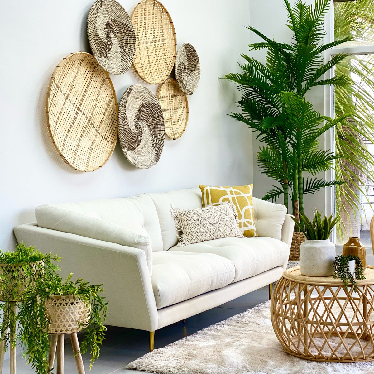 Jabb Classic Ivory Sofa Golden Legs