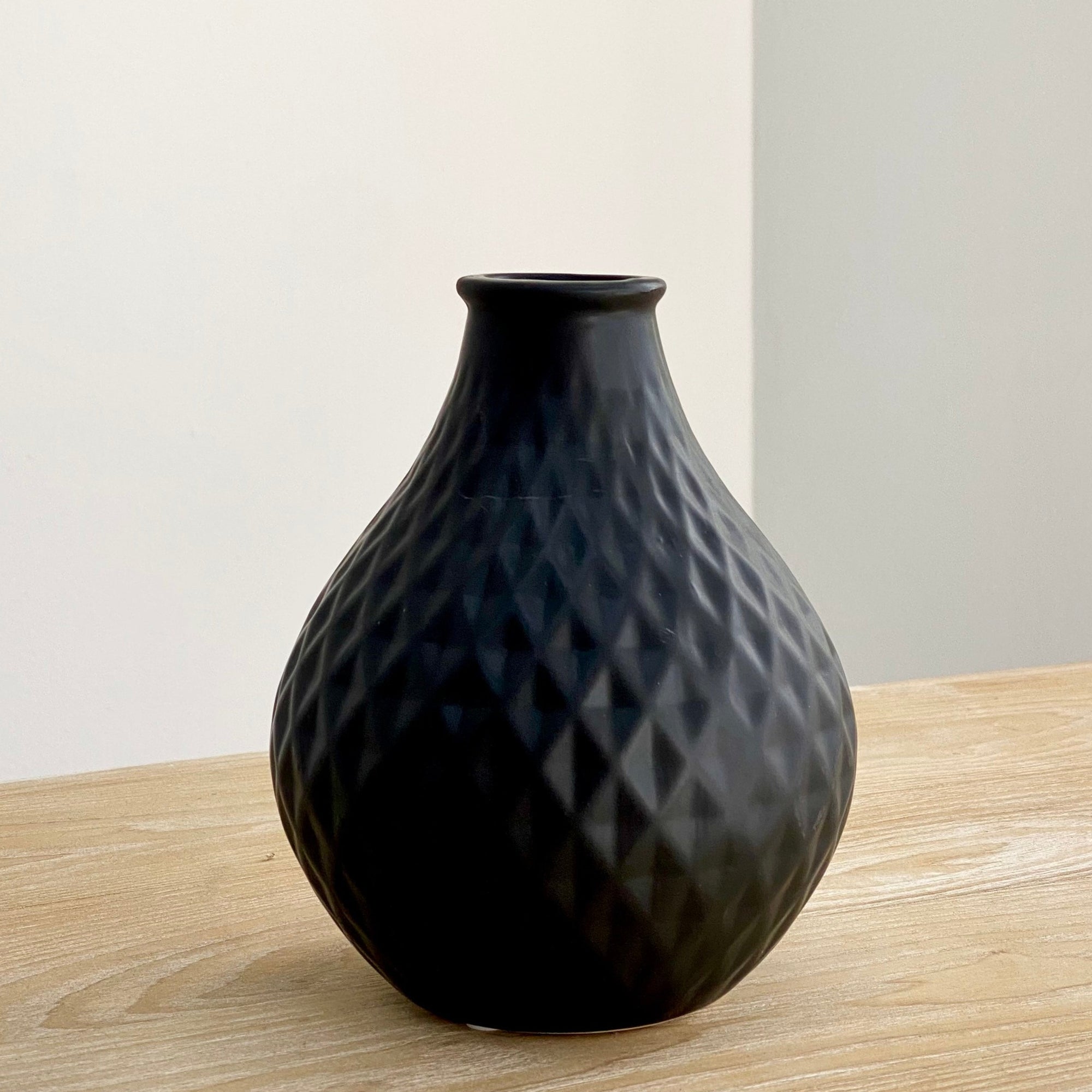 Ceramic Round Bellied Embossed Black Vase