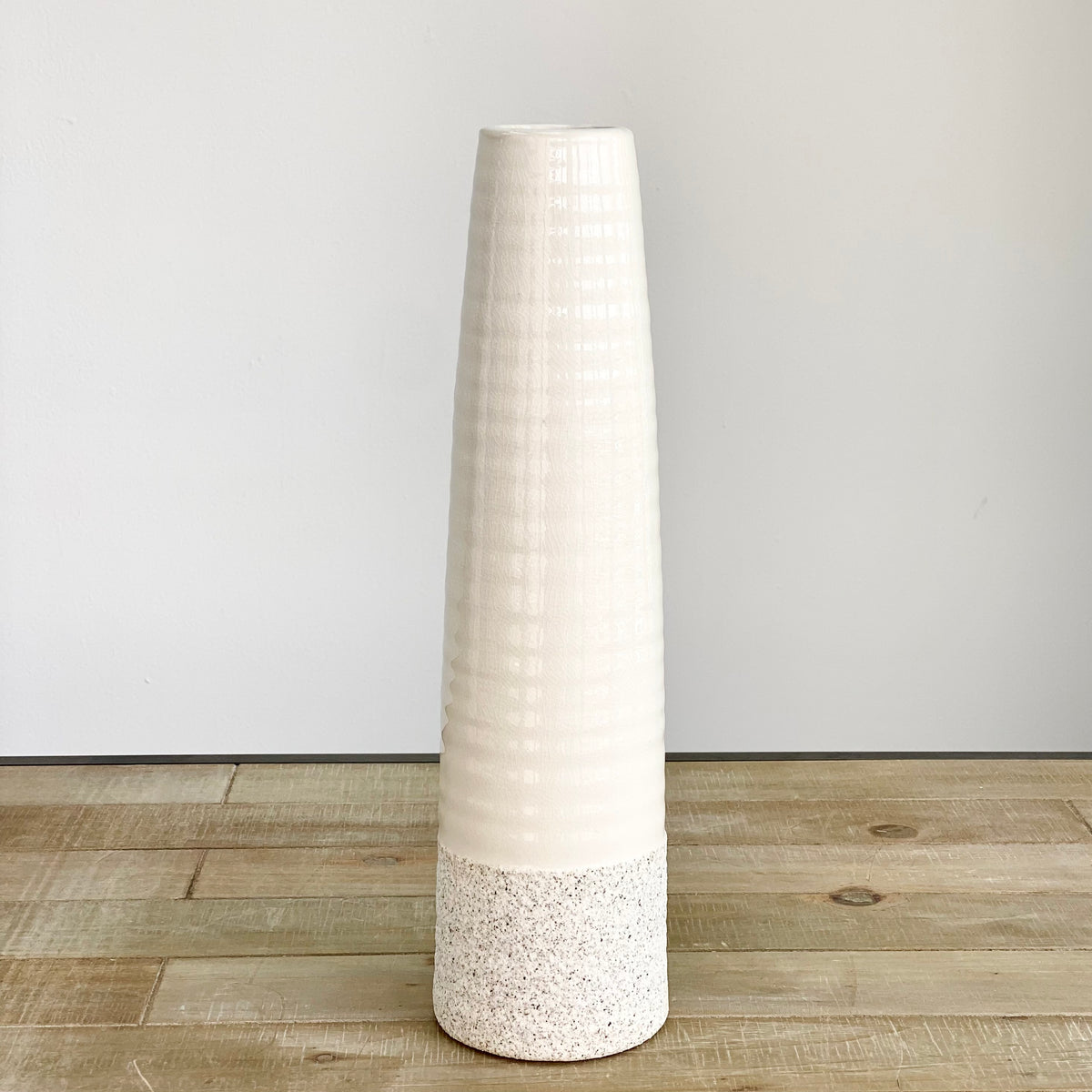 "Wave" White Ceramic Round Tall Vase