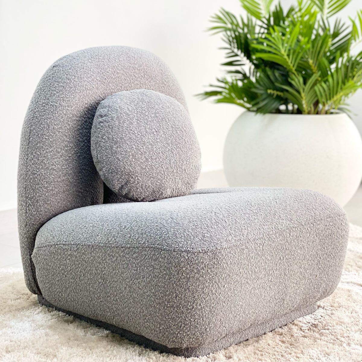 Excentrica Gray Chair