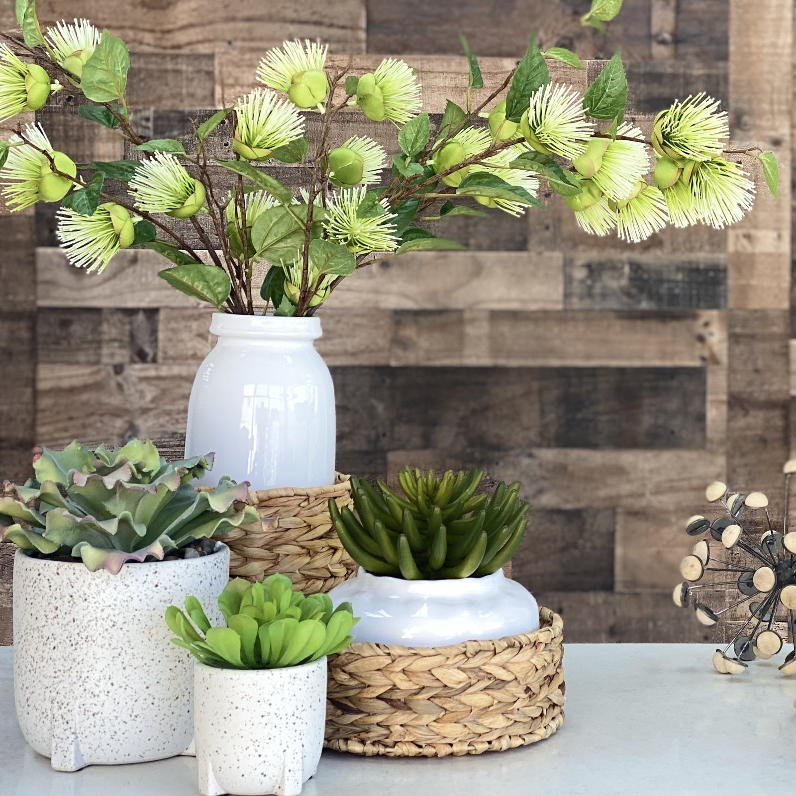 Ceramic White Short Vase With Basket