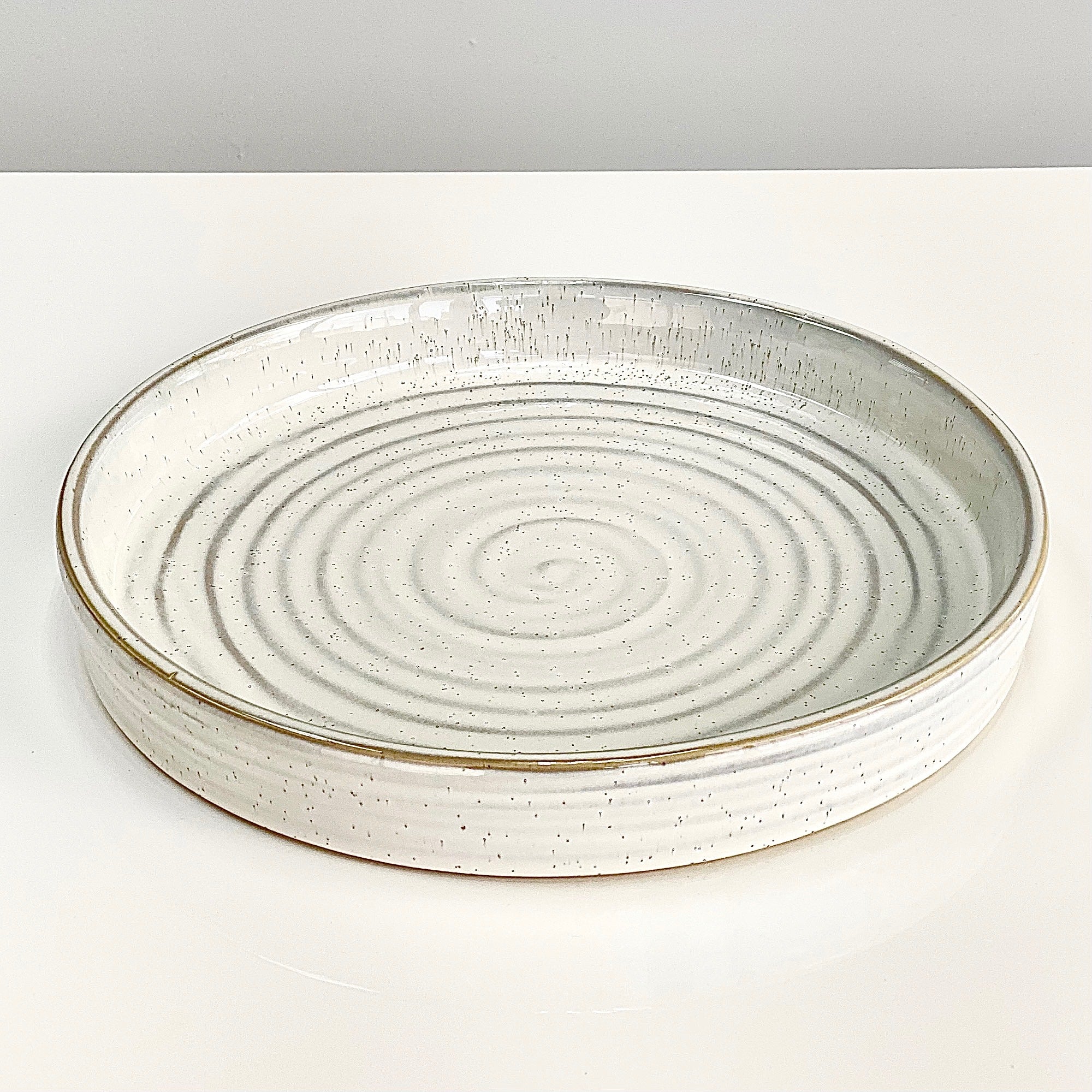 Groove Ceramic Round White Wash Plate
