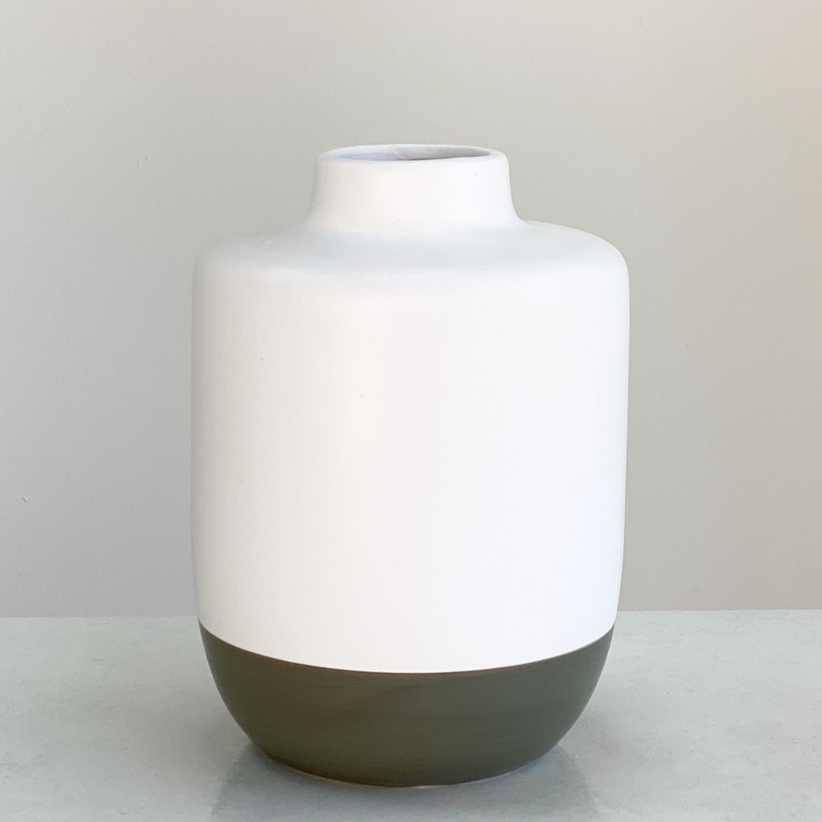 Ceramic Short Round Vase Banded Rim