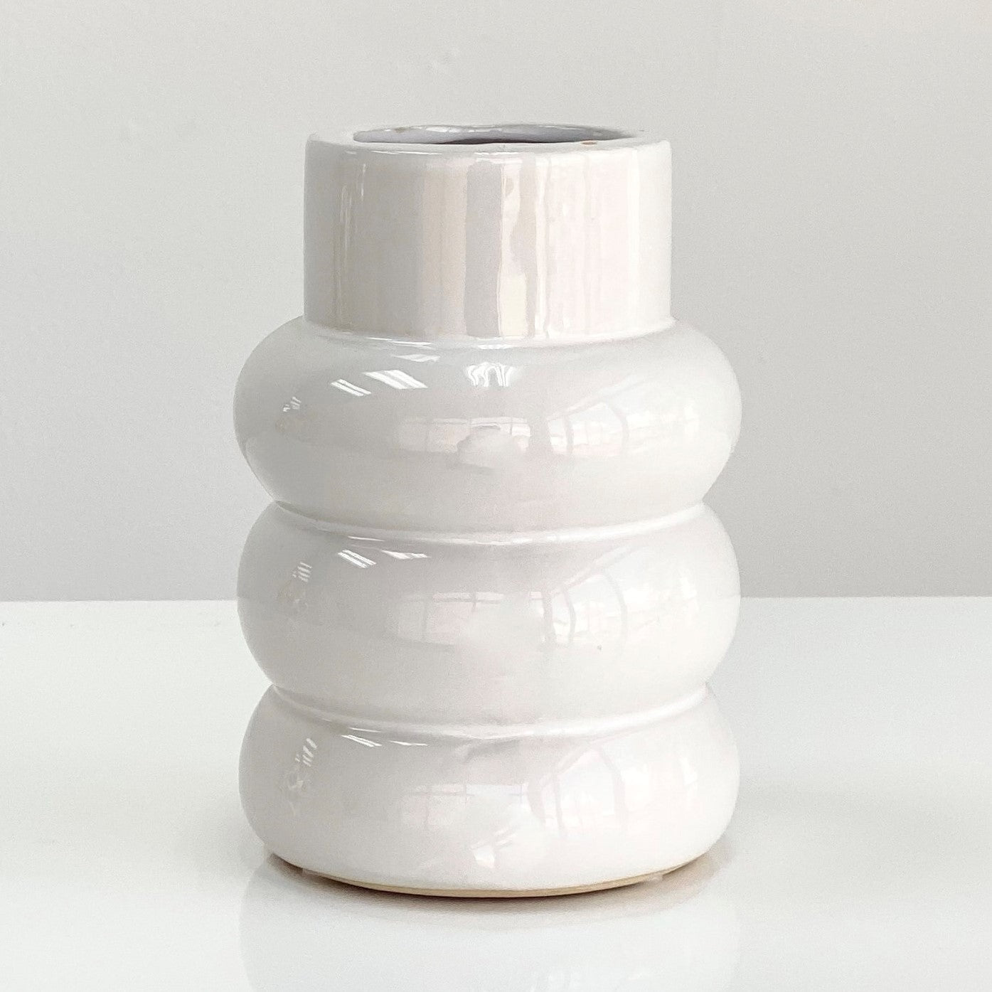 Ribbed Round Ceramic White Vase