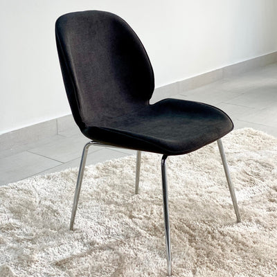 Tripod White Lacquer Top and Black Legs Dining Table  Set